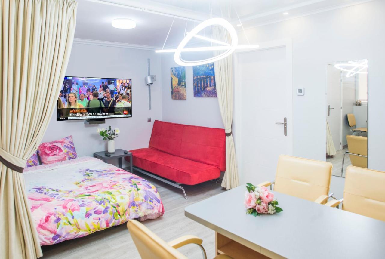 Camp Nou, Europa Fira - Modern Two-Bedroom Apartment With Heating L'Hospitalet de Llobregat Exterior foto